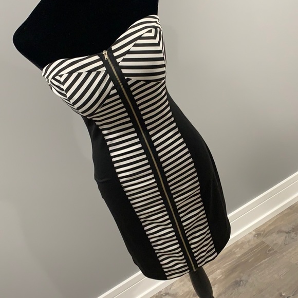 Body Central Dresses & Skirts - Sexy Body Central Striped Dress!